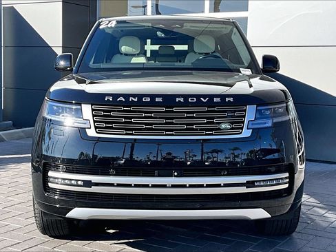 Certified 2024 Land Rover Range Rover SE AWD/4WD image 2