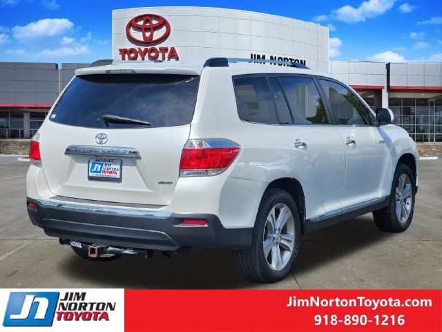 Used 2011 Toyota Highlander Limited w/ Tow Pkg AWD/4WD image 6