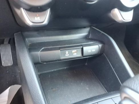 Used 2019 Kia Rio S FWD image 18