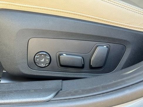New 2026 BMW 330i Sedan w/ M Sport Package RWD image 18