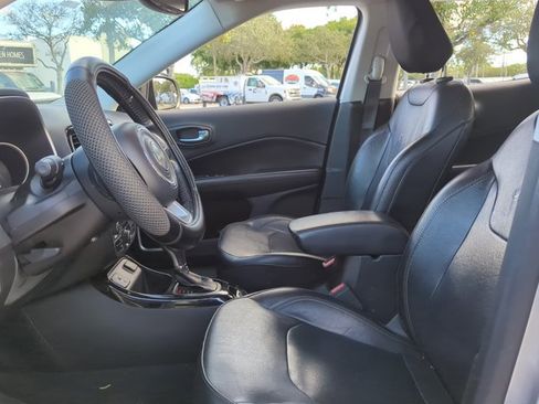 Used 2020 Jeep Compass Limited image 14