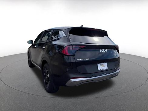 Used 2026 Kia Sportage LX FWD image 11