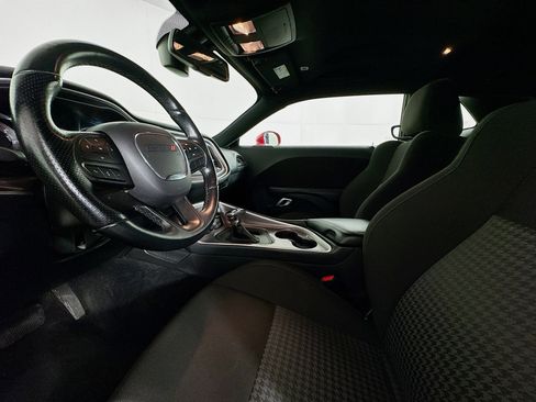 Used 2022 Dodge Challenger GT image 21