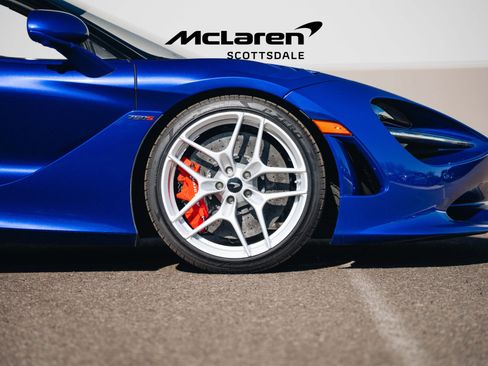 Used 2024 McLaren 750S Spider image 20