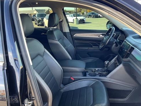 Used 2021 Volkswagen Atlas SEL Premium image 8
