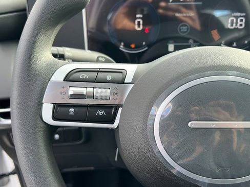 New 2026 Hyundai Tucson SE image 23