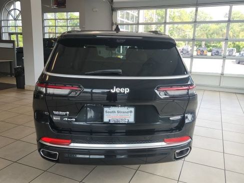 Certified 2021 Jeep Grand Cherokee L Summit w/ Advanced Protech Group IV AWD/4WD image 7