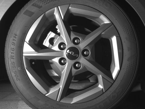 Used 2025 Kia K4 FWD image 12