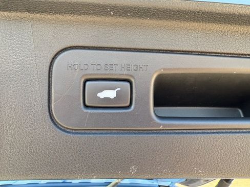 Certified 2024 Honda Pilot TrailSport image 32