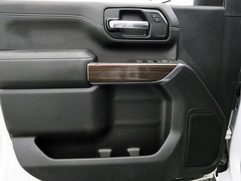 Used 2020 Chevrolet Silverado 2500 LT w/ All Star Edition image 12