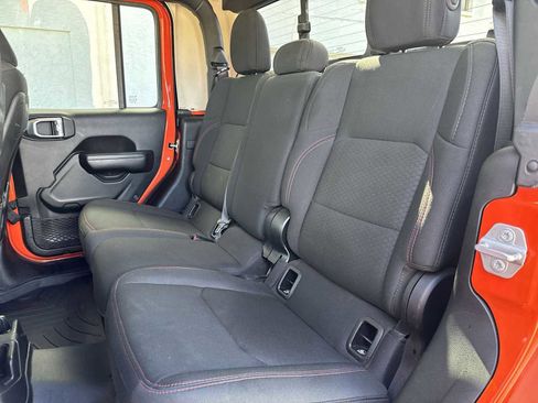 Used 2020 Jeep Gladiator Rubicon AWD/4WD image 19