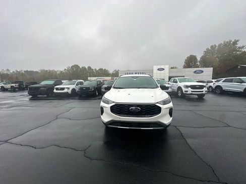 New 2026 Ford Escape ST-Line w/ Tech Pack #1 FWD image 2