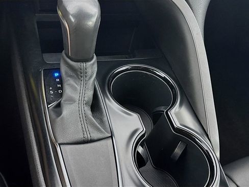 Used 2020 Toyota Camry SE FWD image 22