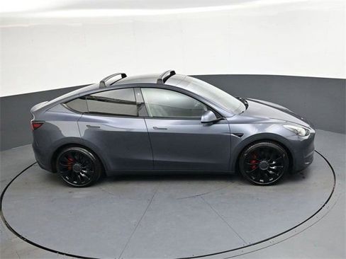 Used 2021 Tesla Model Y Performance image 22