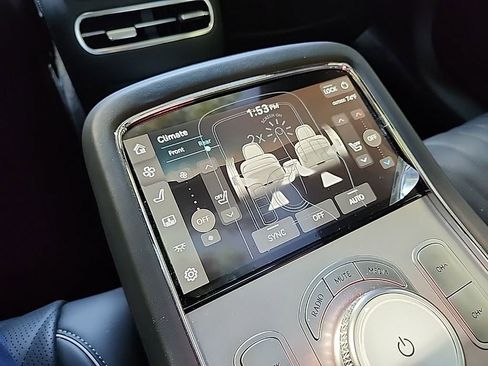 Used 2023 Genesis G90 3.5T image 26