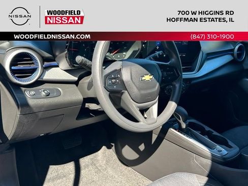 Used 2024 Chevrolet Trax LS FWD image 33