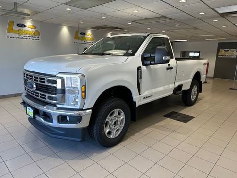 New 2025 Ford F250 XLT image 2