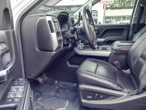 Used 2019 Chevrolet Silverado 2500 LTZ w/ Duramax Plus Package image 2