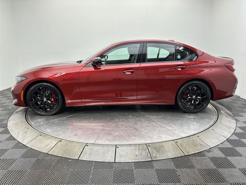 Used 2025 BMW 330i xDrive Sedan w/ M Sport Package image 16