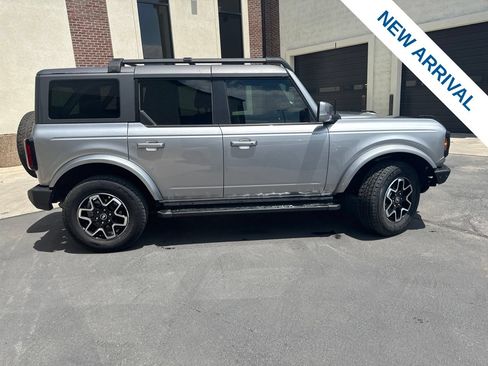 Used 2024 Ford Bronco Outer Banks AWD/4WD image 8