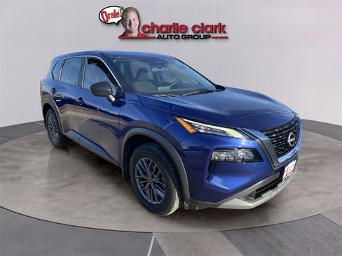 Used 2023 Nissan Rogue S image 8