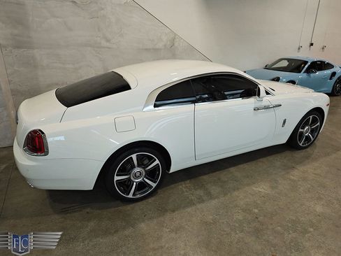 Used 2015 Rolls-Royce Wraith RWD image 42