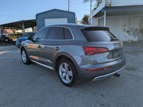 Used 2018 Audi Q5 2.0T Premium Plus w/ Premium Plus Package image 6