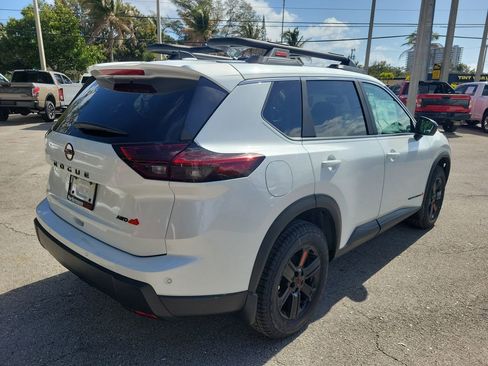 New 2026 Nissan Rogue SV image 7