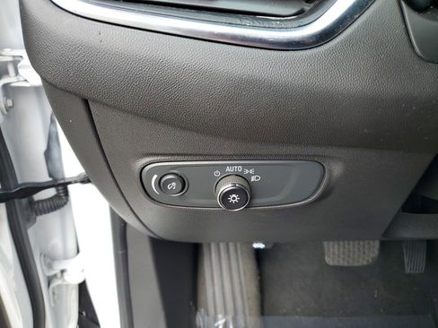 Used 2023 Chevrolet Equinox LS w/ LS Convenience Package image 20