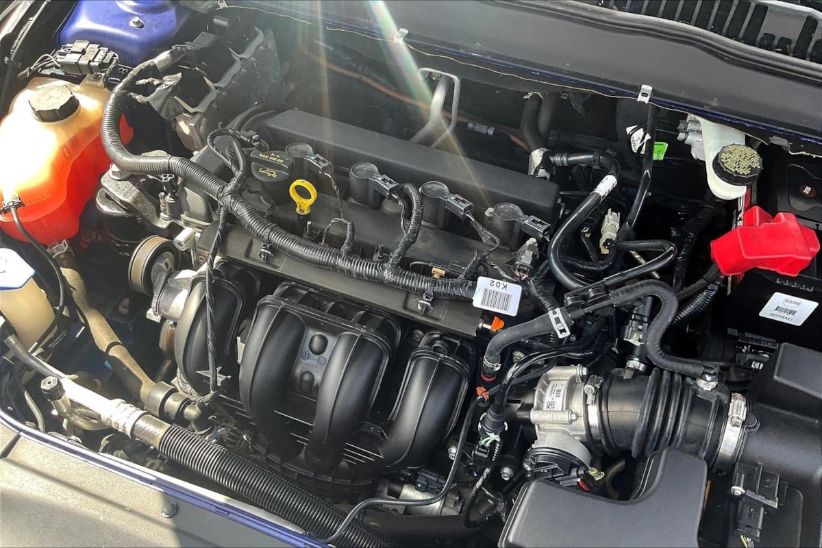 Used 2015 Ford Fusion SE FWD image 28