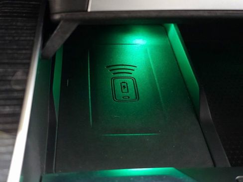 Used 2025 BMW X7 M60i image 41