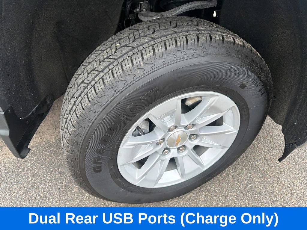 Used 2024 Chevrolet Silverado 1500 LT w/ Convenience Package II AWD/4WD image 10