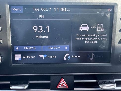 Used 2022 Hyundai Elantra Blue image 25