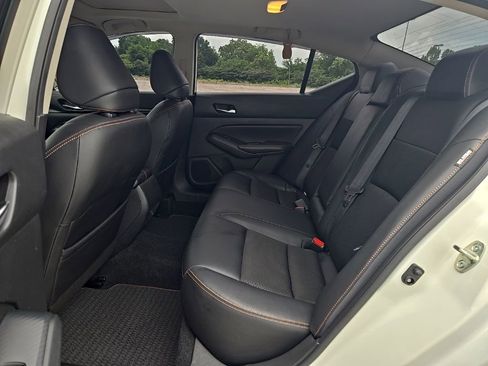 Used 2020 Nissan Altima 2.5 SR w/ Premium Package FWD image 14