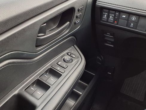 Certified 2024 Honda Odyssey Sport image 19