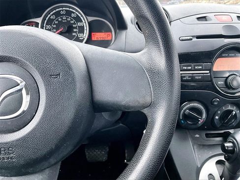 Used 2014 MAZDA MAZDA2 Sport image 12