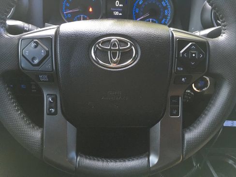 Used 2021 Toyota Tacoma TRD Off-Road w/ Technology Package AWD/4WD image 16