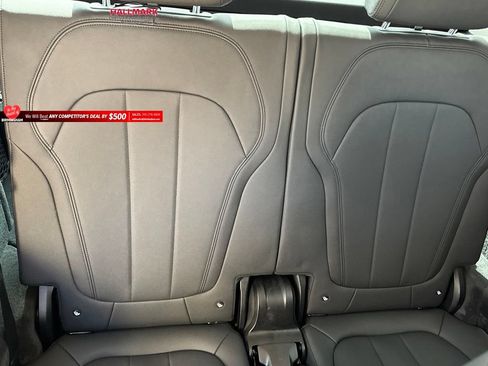 Used 2020 BMW X7 xDrive40i w/ Premium Package AWD/4WD image 21