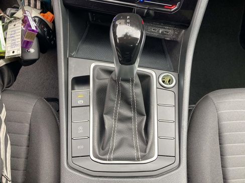 Used 2025 Volkswagen Jetta S FWD image 25