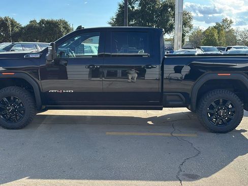 New 2026 GMC Sierra 2500 AT4 w/ AT4 Premium Plus Package image 4