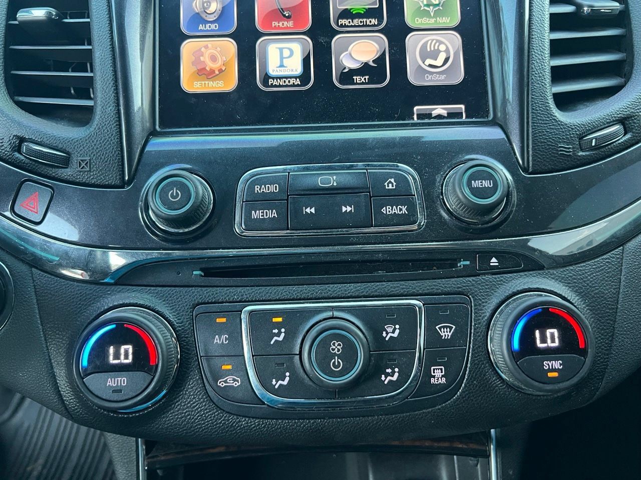 Used 2014 Chevrolet Impala LTZ FWD image 18