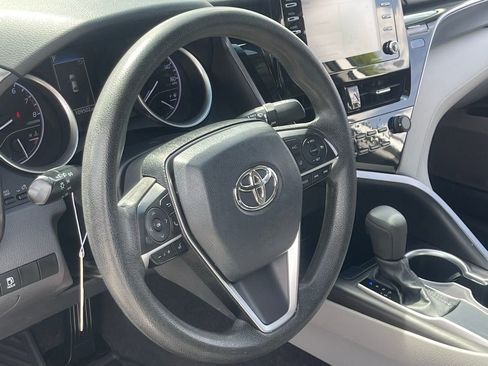 Used 2021 Toyota Camry LE w/ Carpet Mat Package (TMS) image 7