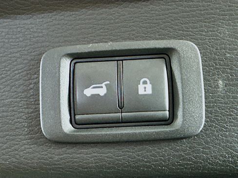 Used 2024 Mitsubishi Outlander SE AWD/4WD image 30