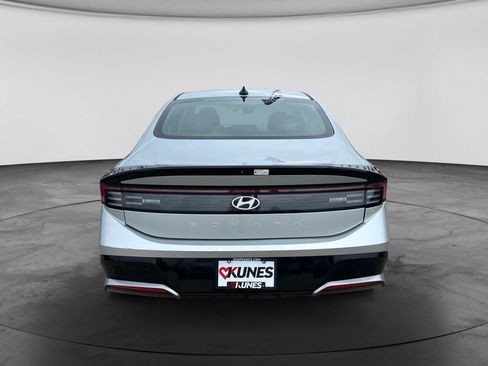 Used 2024 Hyundai Sonata SEL FWD image 8