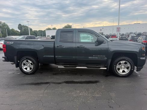 Used 2017 Chevrolet Silverado 1500 LT w/ All Star Edition AWD/4WD image 5