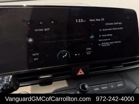 Used 2025 Hyundai Elantra SEL FWD image 20