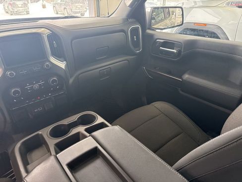 Used 2021 Chevrolet Silverado 1500 LT image 13