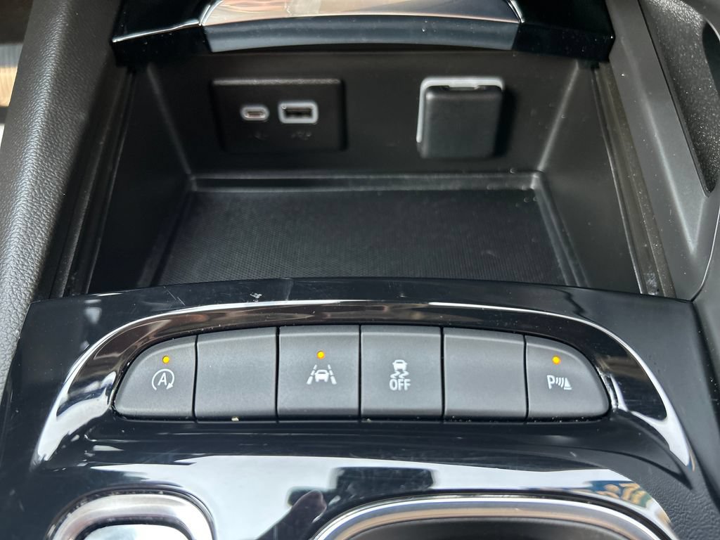 Used 2023 Buick Envision Essence FWD image 30