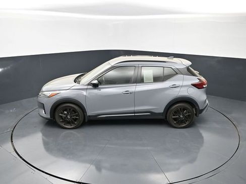 Certified 2024 Nissan Kicks SR w/ SR Premium Package FWD image 17
