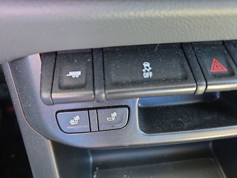 Used 2017 Chevrolet Colorado Z71 image 27